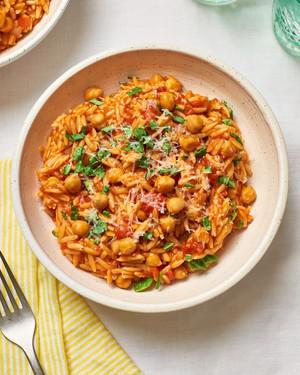 One-Pot Tomato Chickpeas and Orzo (Pasta E Ceci)